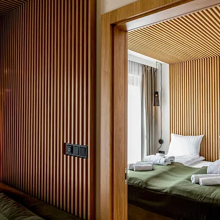 Apartament Wood Design Ed73341